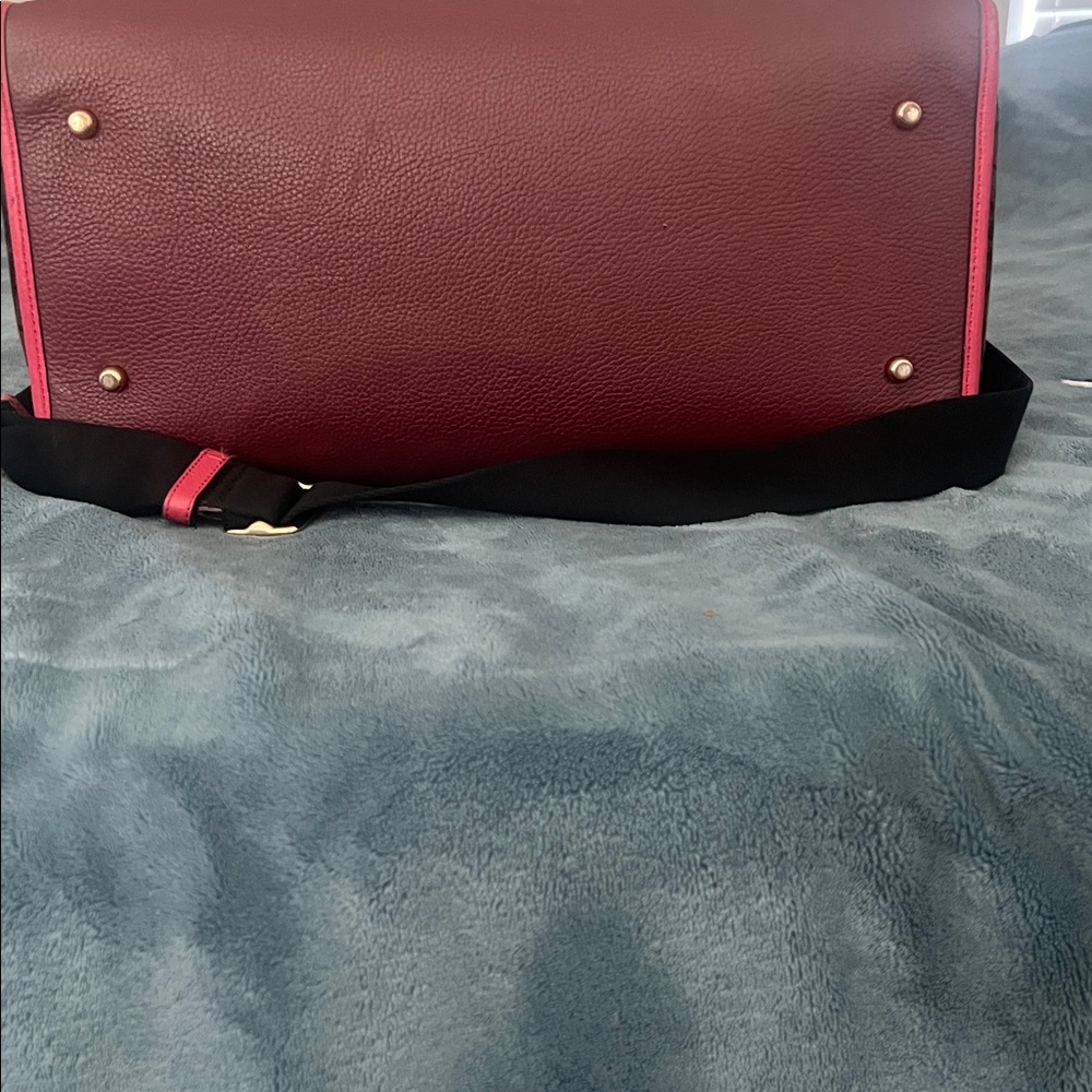 Coach EUC Dempsey 40 Brown Signature Canvas large Tote with Pink Trim. - Picture 3 of 8